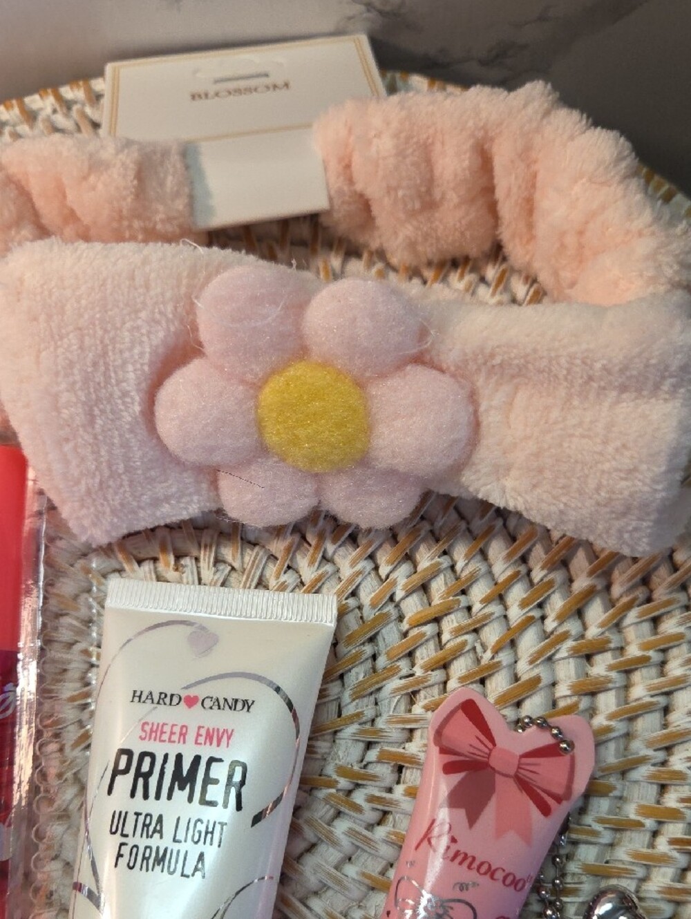 6 🤟 Make Up Removal Hairband Colors Vary Hard Candy Primer Cherry Charm Lip Set - Picture 5 of 5